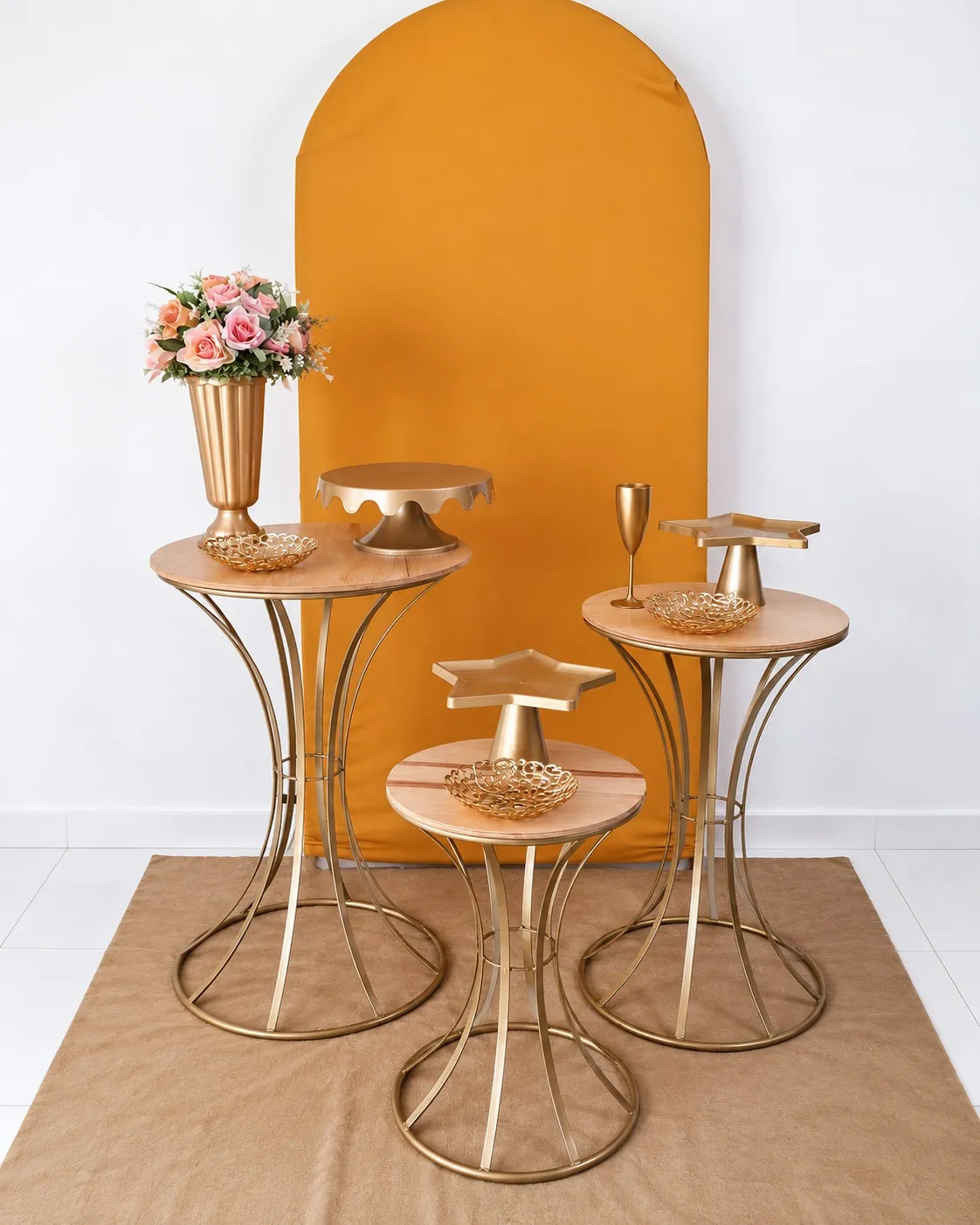 PAINEL ROMANO DOURADO