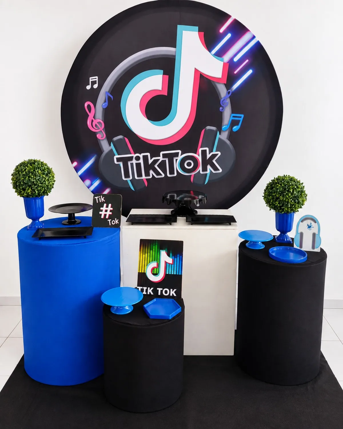 TIKTOK MENINO OURO