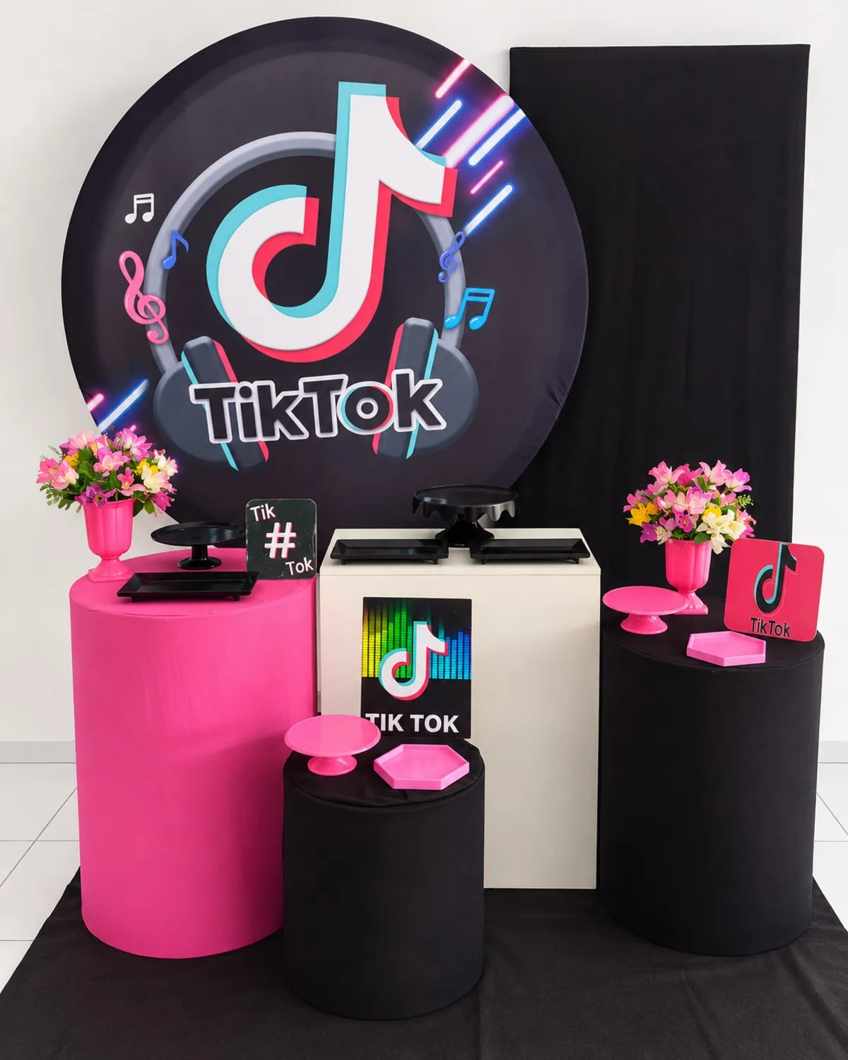 TIKTOK MENINA DIAMANTE