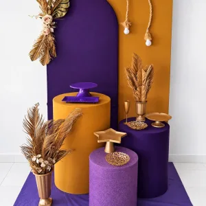 PAINEL ROMANO ROXO COM DOURADO