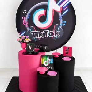 TIKTOK MENINA PRATA